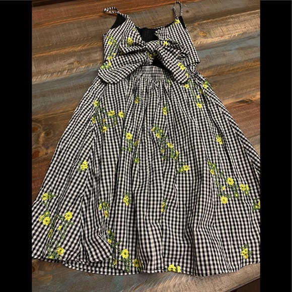 Gorgeous Outdoor Glory Sundress - Picture 11 of 11